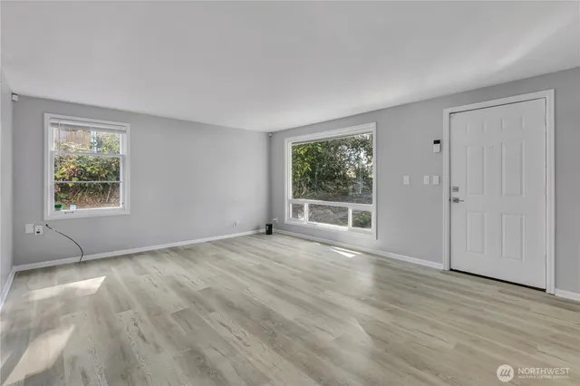 $599,988 | 12230 68th Avenue South, Seattle, WA 98178