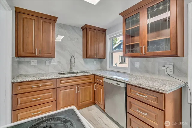 $599,988 | 12230 68th Avenue South, Seattle, WA 98178