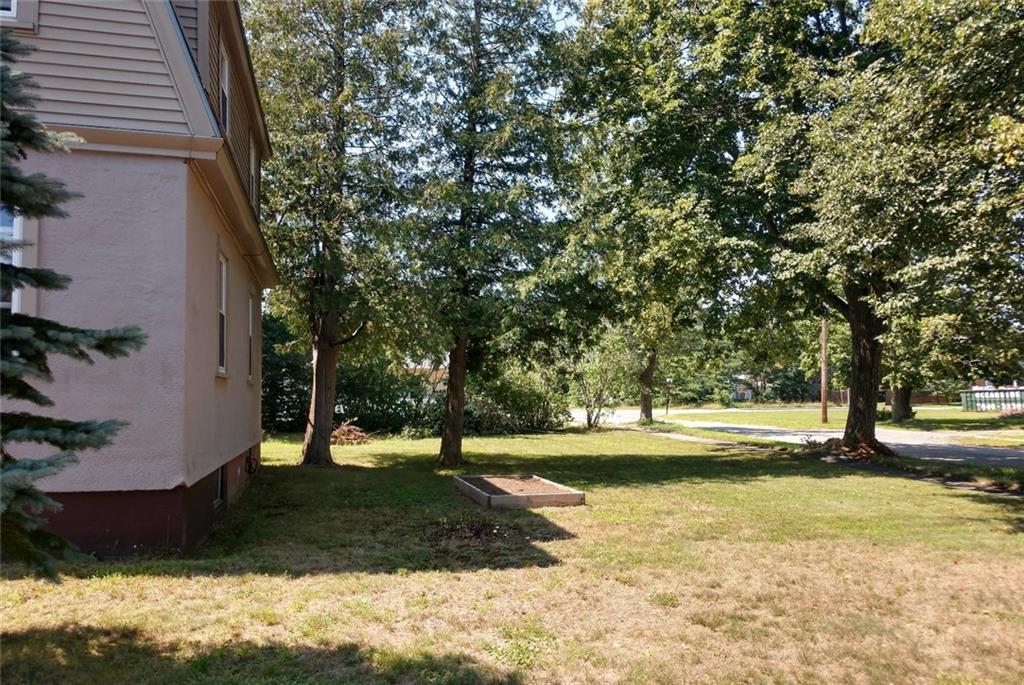 29 Ridgeway Avenue Sanford, ME 04073 - Photo 7 of 22 Yard