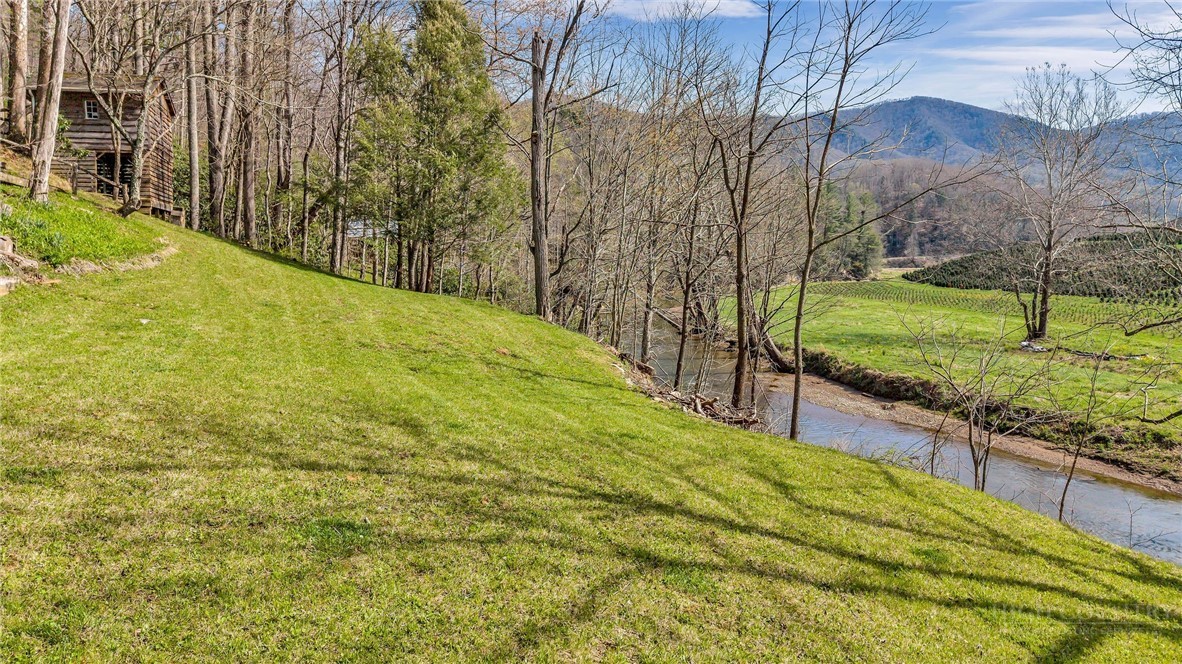 860 West Sugar Tree Road Warrensville, NC 28693 - Photo 45 of 49