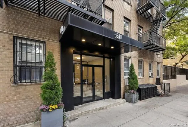 $499,000 | 311 East 25th Street, Unit 5G | Kips Bay