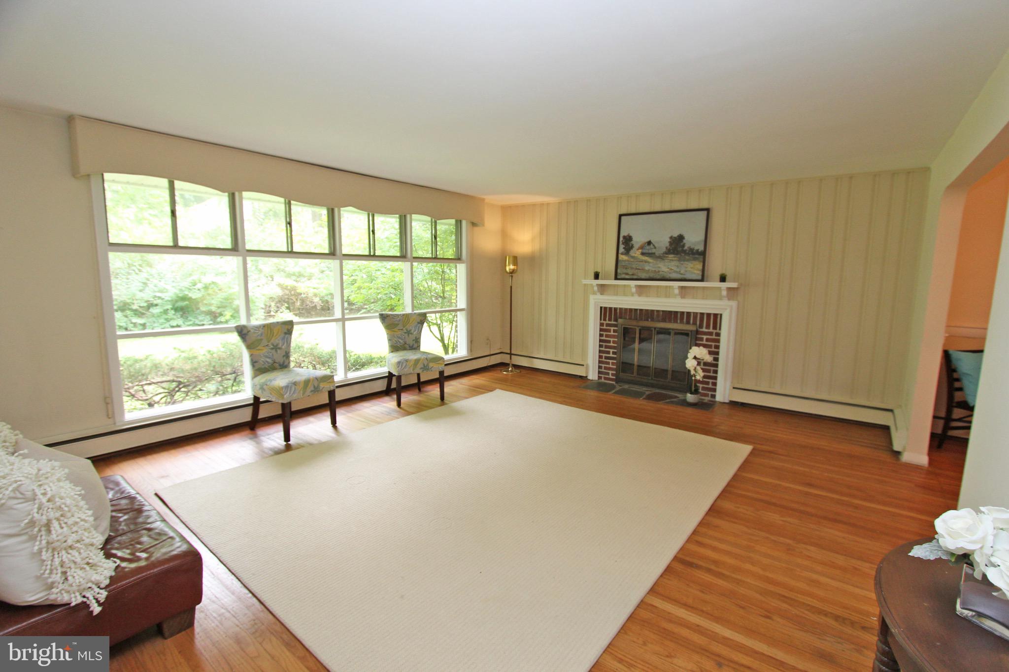 649 Pugh Road Wayne, PA 19087 - Photo 4 of 30