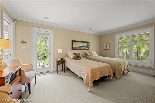 $725,000 | 570 Hillside Court, Barrington, IL 60010