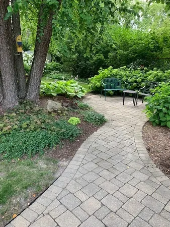 $725,000 | 570 Hillside Court, Barrington, IL 60010