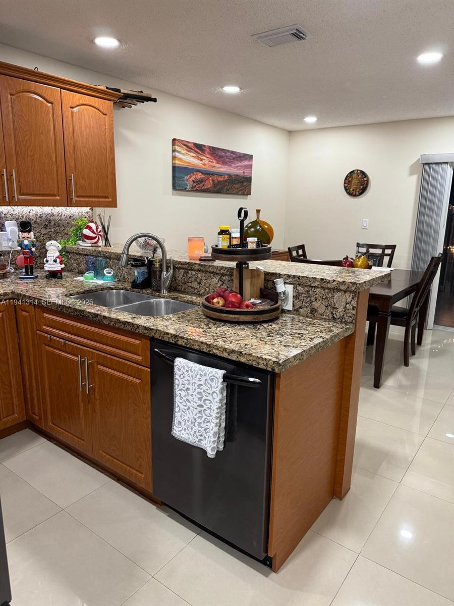 13867 Southwest 62nd Terrace Miami, FL 33183 - Photo 3 of 48