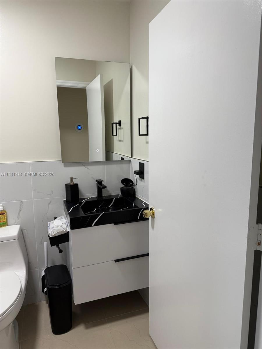 13867 Southwest 62nd Terrace Miami, FL 33183 - Photo 33 of 48