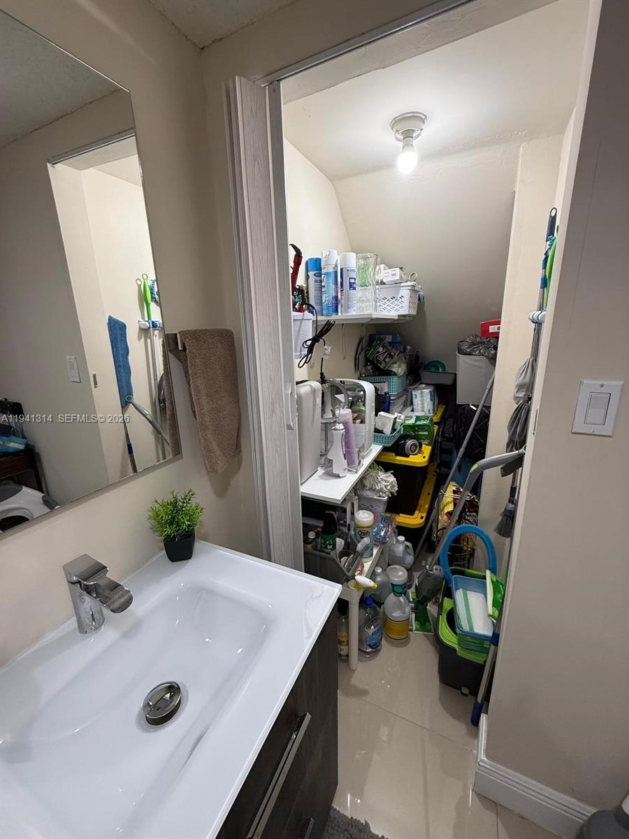 13867 Southwest 62nd Terrace Miami, FL 33183 - Photo 10 of 48