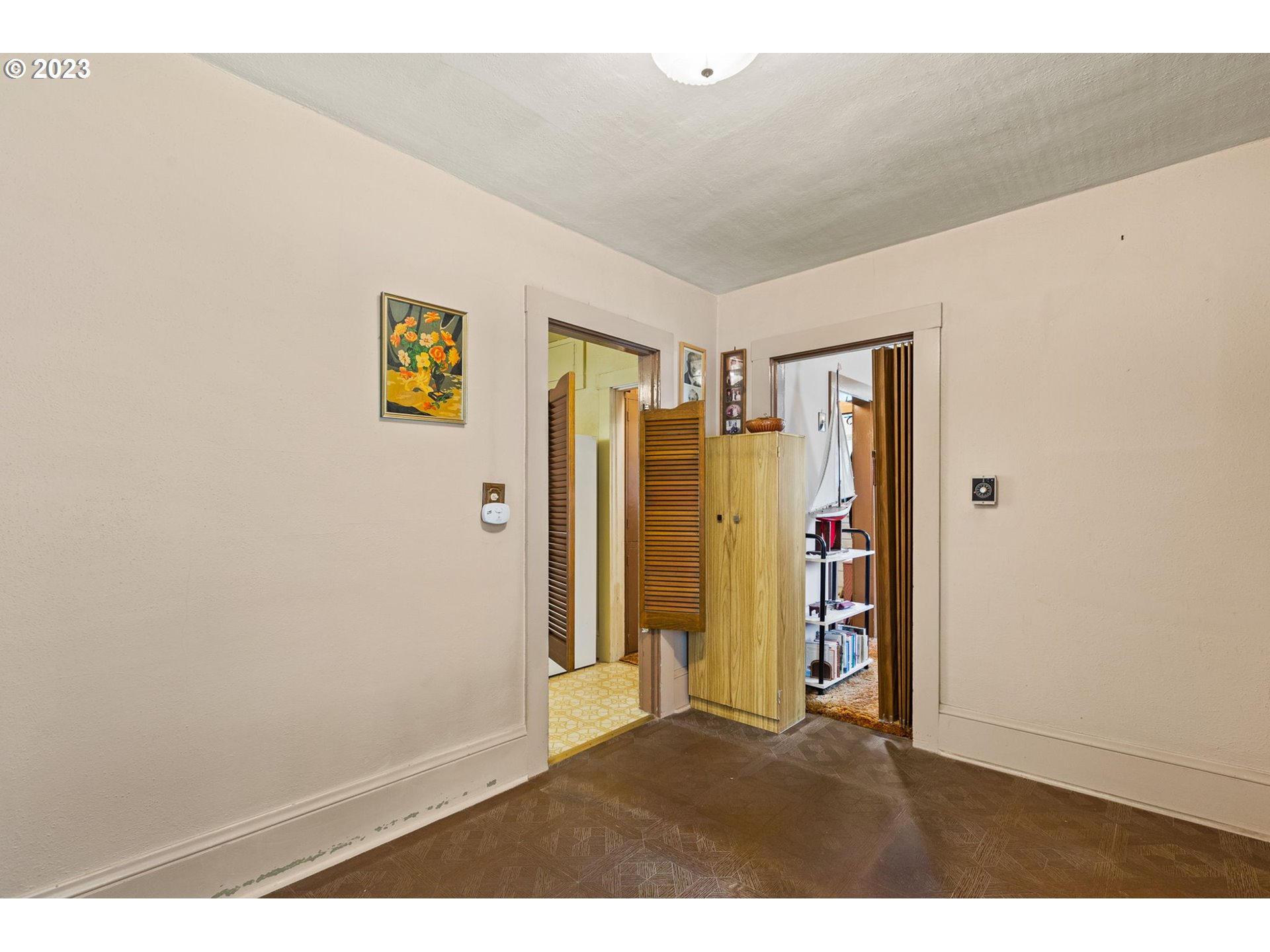 3554 Southwest Falcon Street Portland, OR 97219 - Photo 20 of 23 a view of an empty room