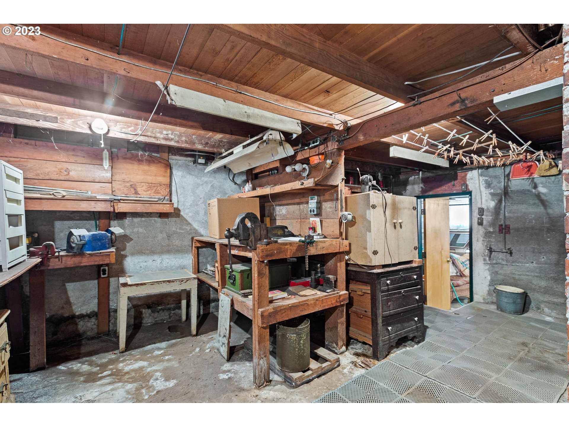 3554 Southwest Falcon Street Portland, OR 97219 - Photo 10 of 23 a view of a storage & utility room