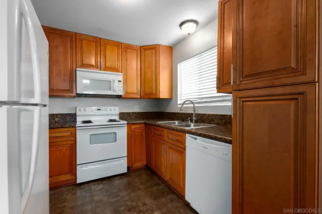 $268,000 | 1811 East Grand Avenue, Unit 175, Escondido, CA 92027