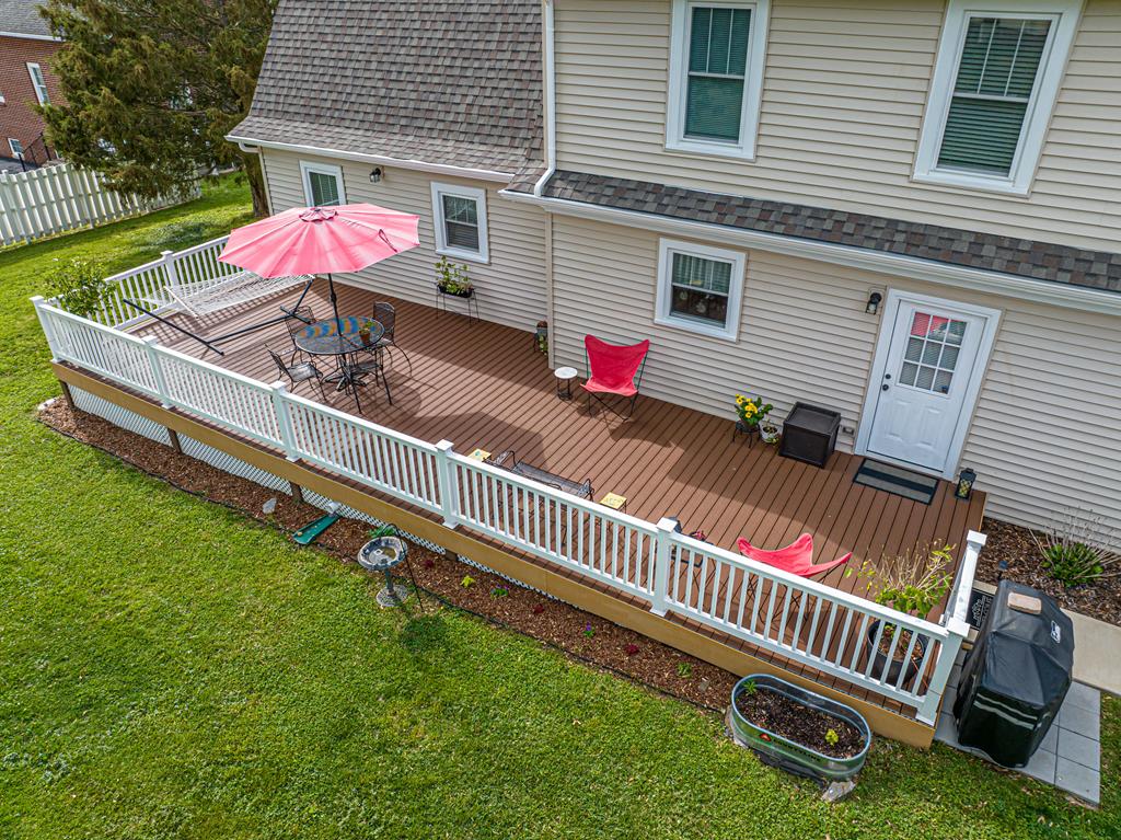 828 Colonial Road Southwest Abingdon, VA 24210 - Photo 4 of 63 Gallery Image 4