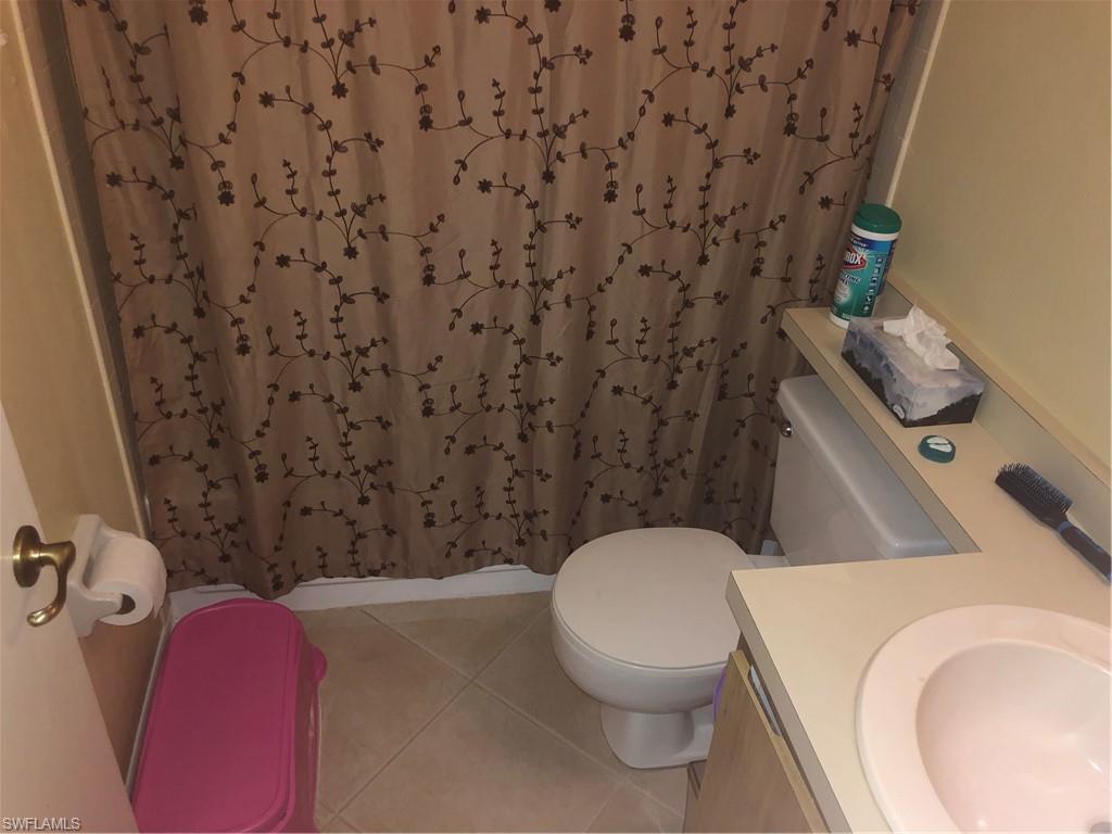 7465 Mellon Road Fort Myers, FL 33967 - Photo 10 of 14 Guest Bathroom