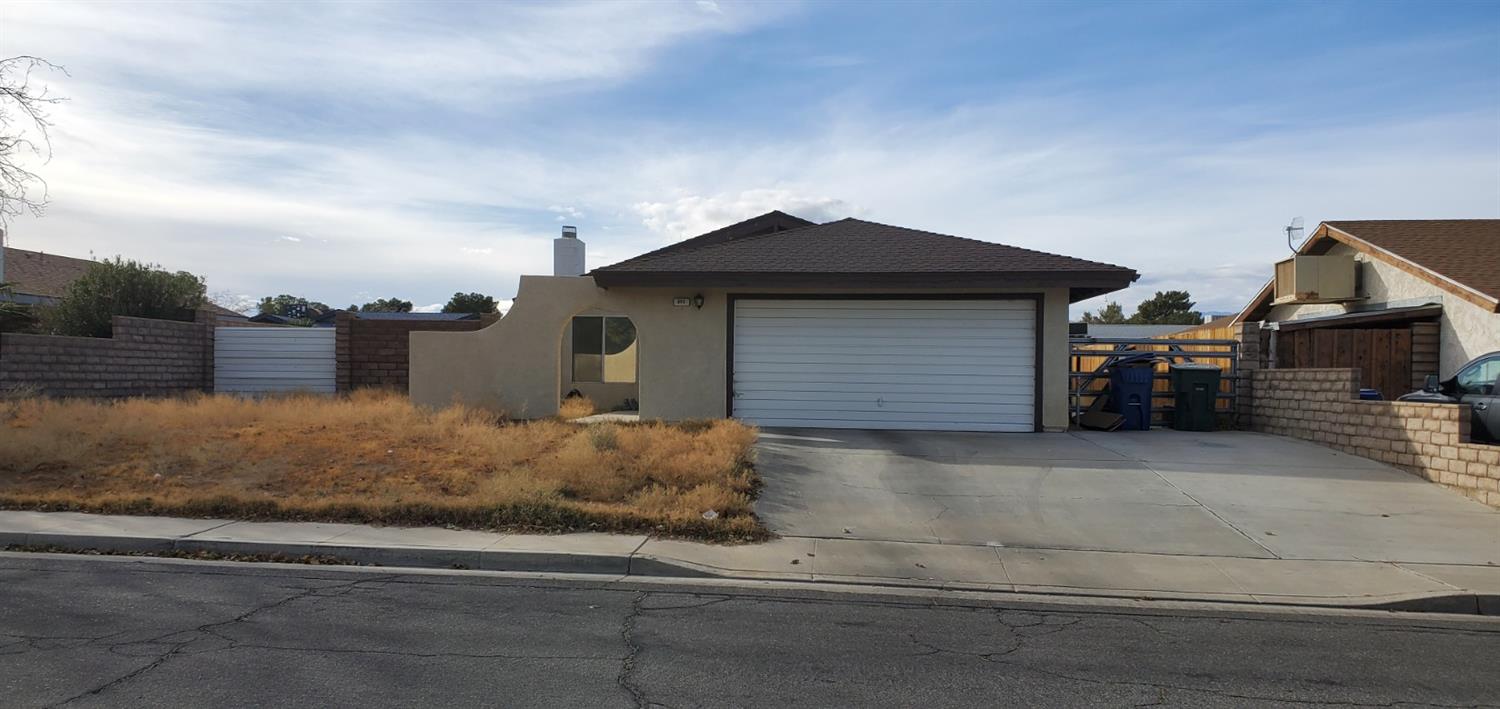 601 North Rio Bravo Street Ridgecrest, CA 93555 - Photo 1 of 3