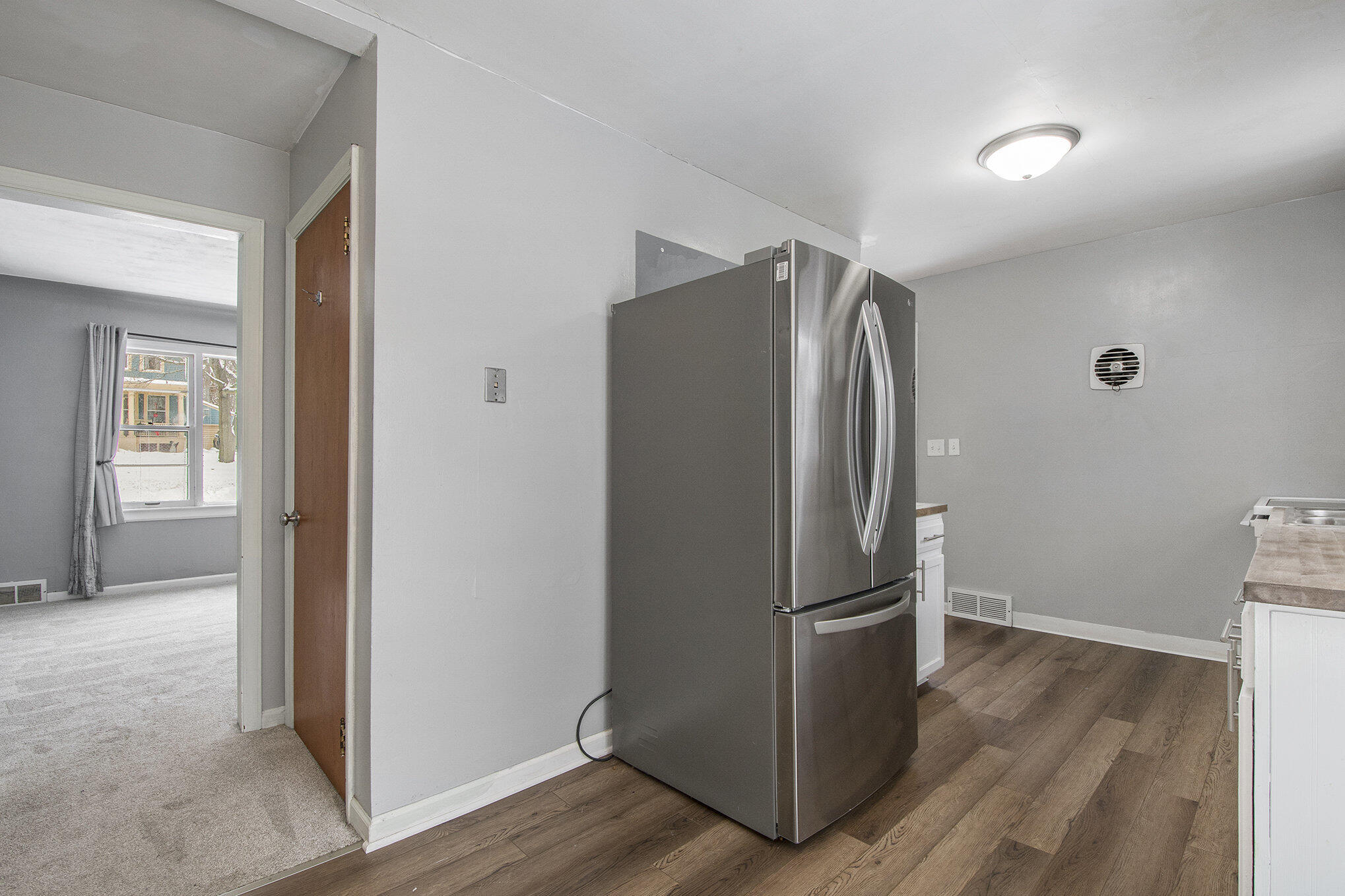 315 Hall Street Belding, MI 48809 - Photo 11 of 30 Kitchen