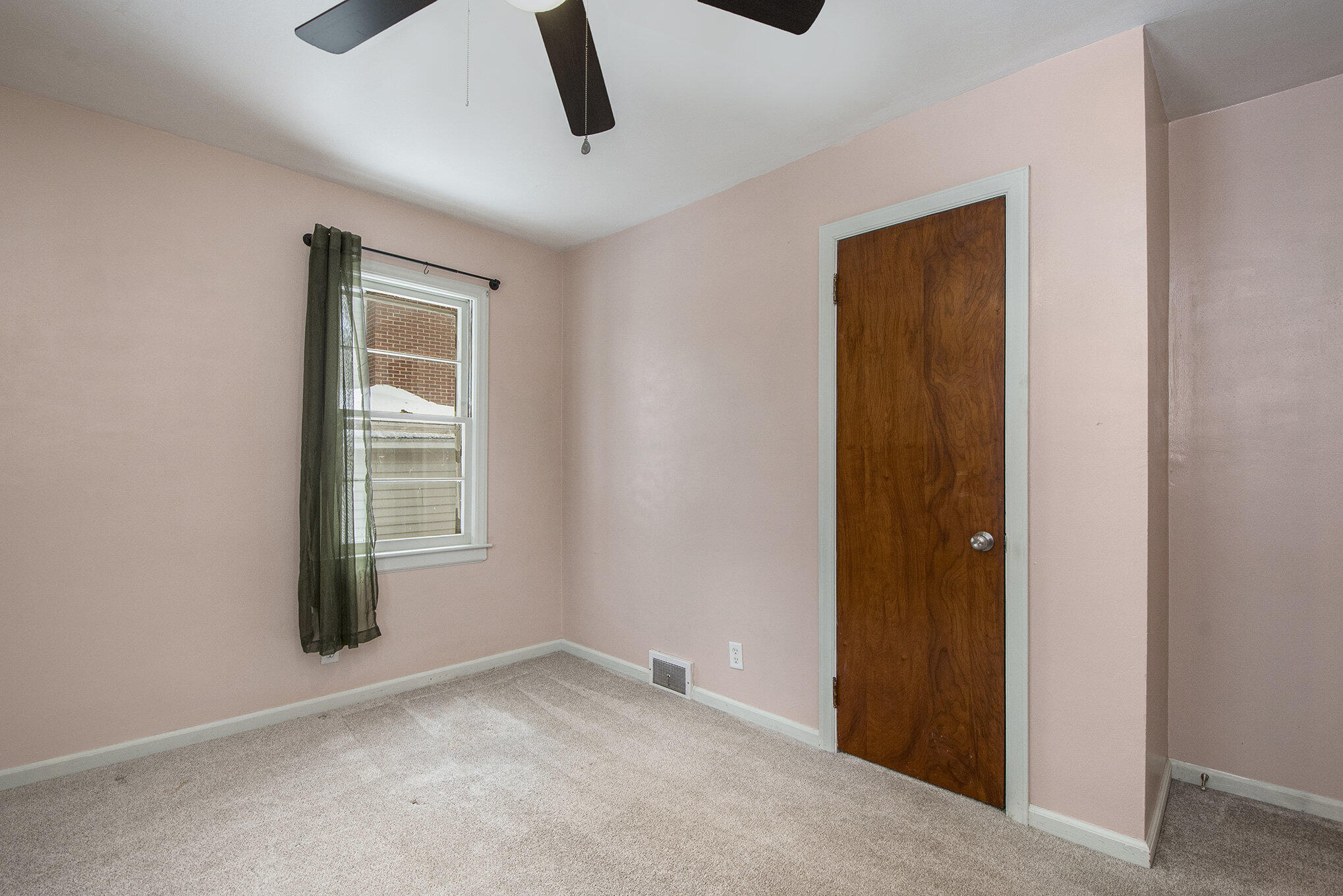 315 Hall Street Belding, MI 48809 - Photo 15 of 30 Bedroom