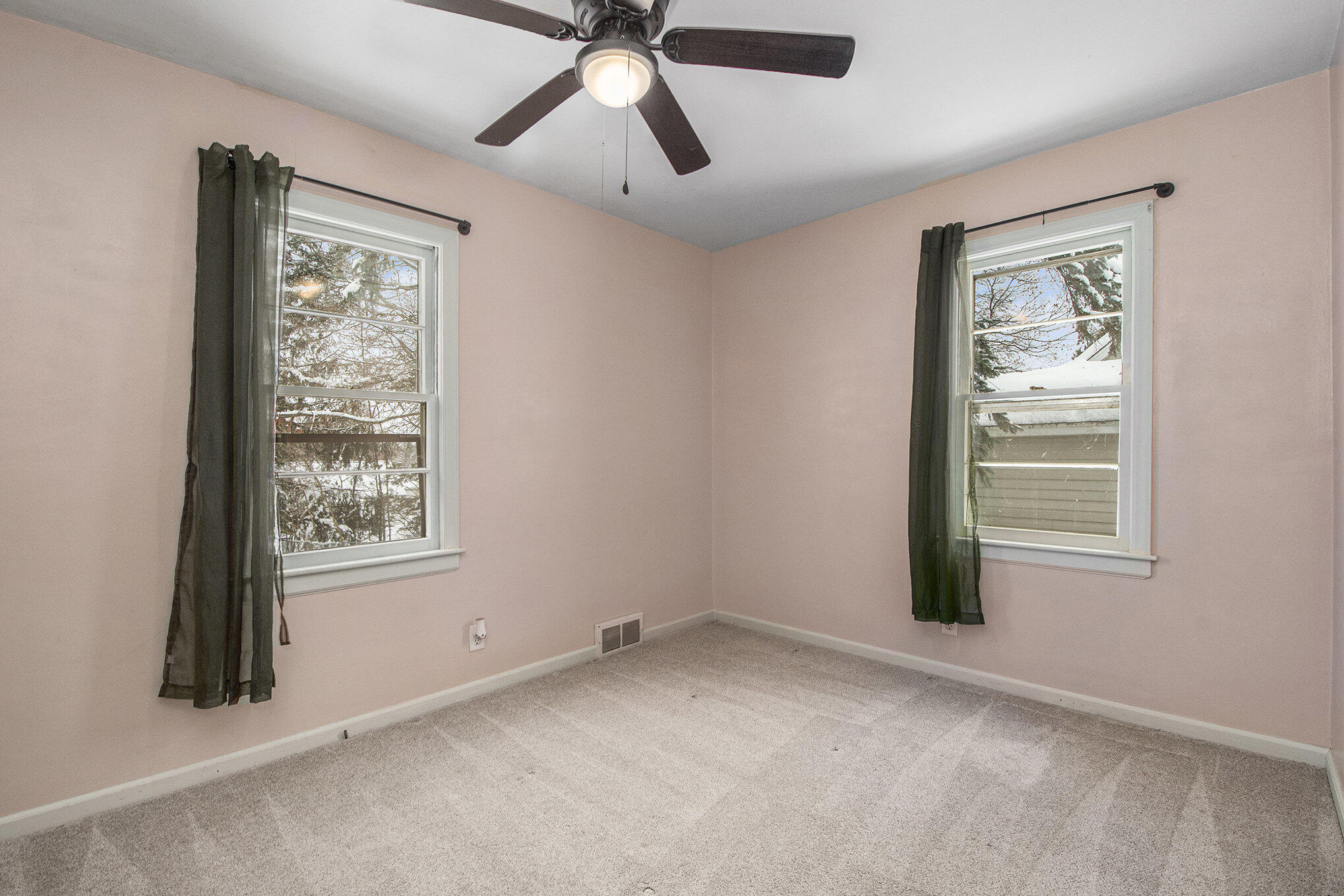 315 Hall Street Belding, MI 48809 - Photo 16 of 30 Bedroom