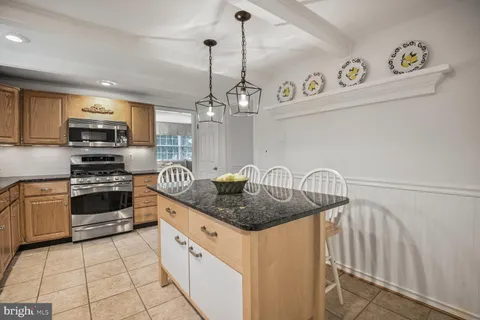 $675,000 | 17601 Prince Edward Drive, Olney, MD 20832