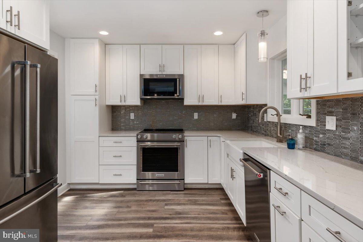 2802 Fennel Road Edgewater, MD 21037 - Photo 14 of 46 Kitchen Aid Appliances to please the Chef