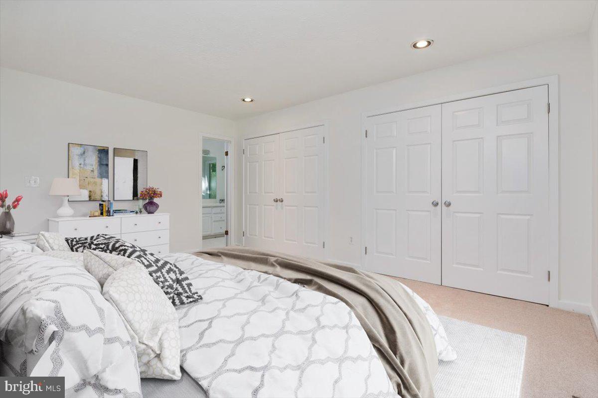 2802 Fennel Road Edgewater, MD 21037 - Photo 22 of 46 Owner's Bedroom with Double Closets