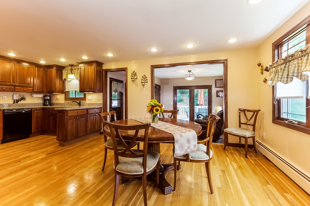 285 Alida Road Braintree, MA 02184 - Photo 4 of 25 Gallery Image 4