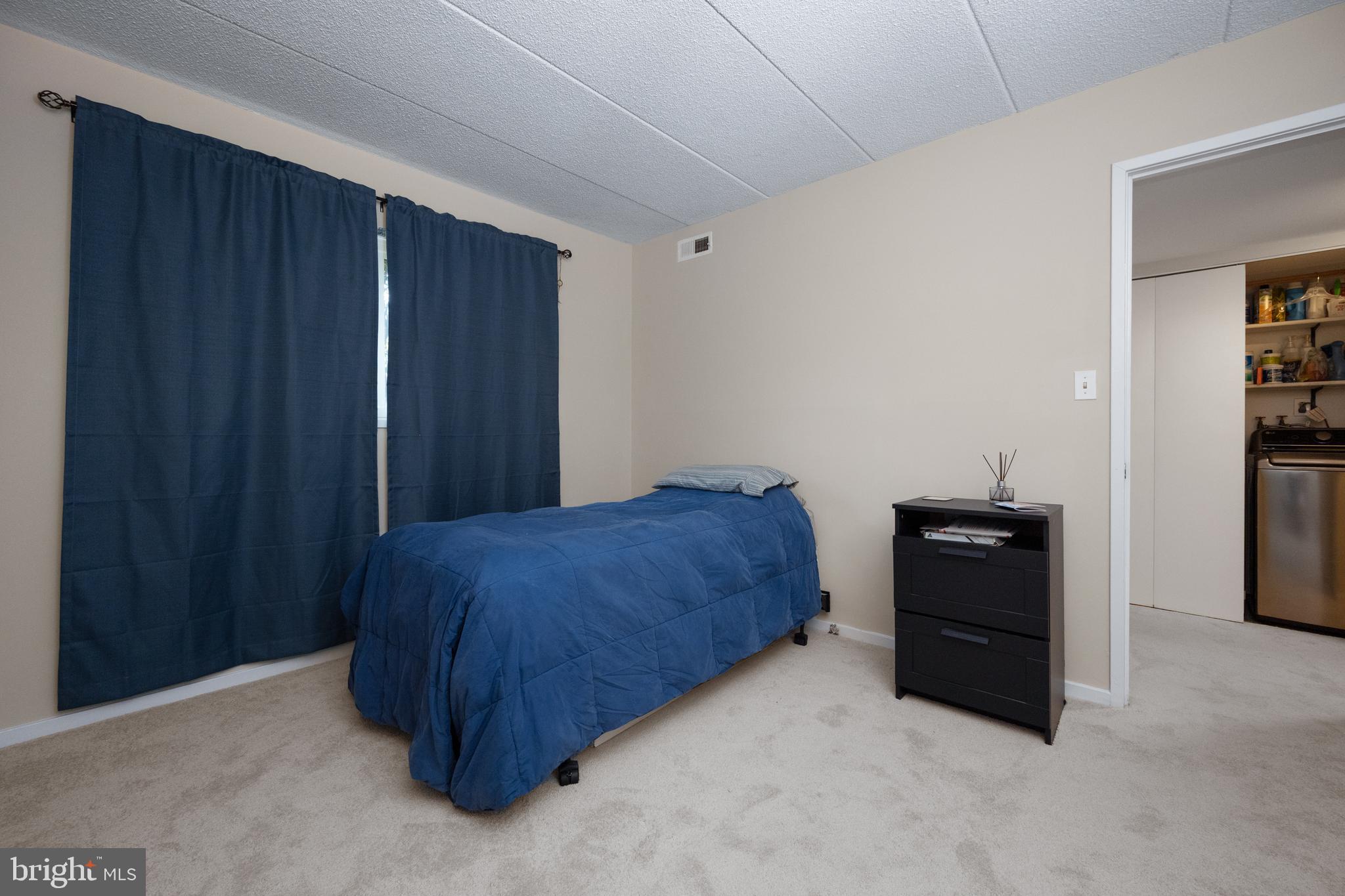 5653 Harpers Farm Road, Unit B Columbia, MD 21044 - Photo 22 of 29 Bedroom 2