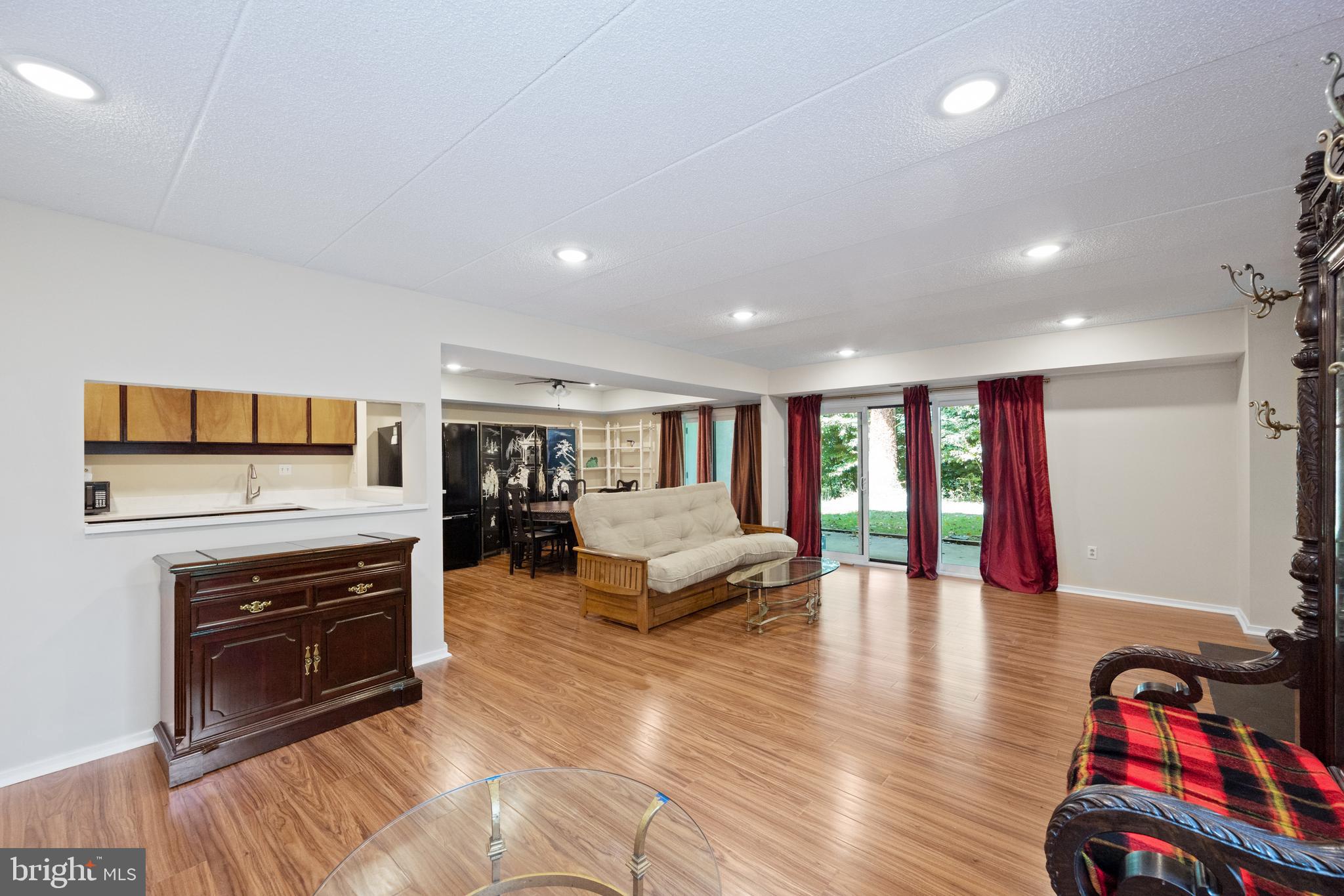 5653 Harpers Farm Road, Unit B Columbia, MD 21044 - Photo 5 of 29 Living room