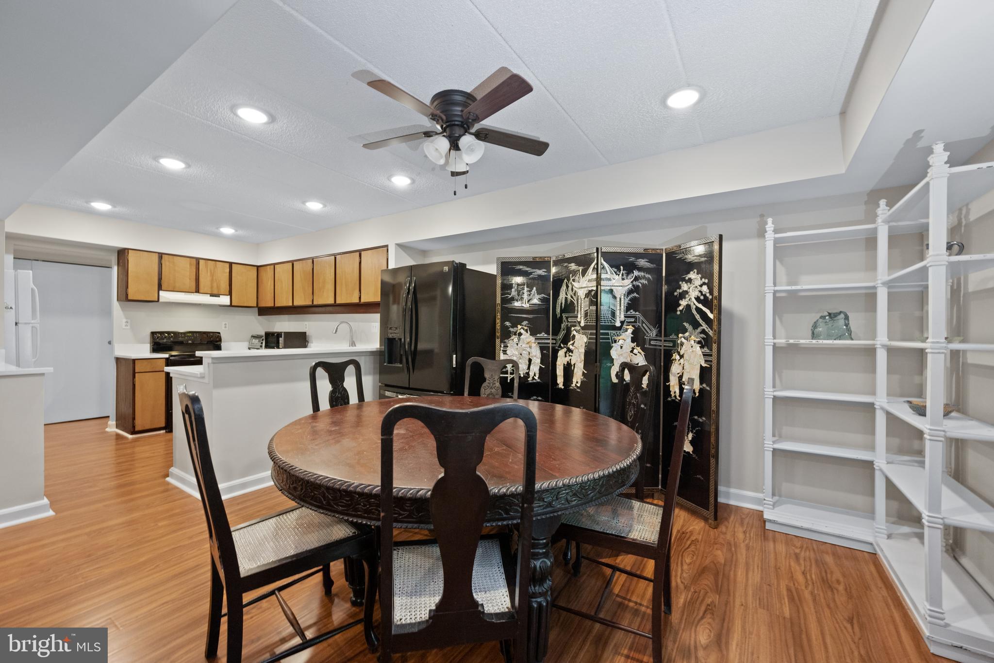 5653 Harpers Farm Road, Unit B Columbia, MD 21044 - Photo 9 of 29 Dining room