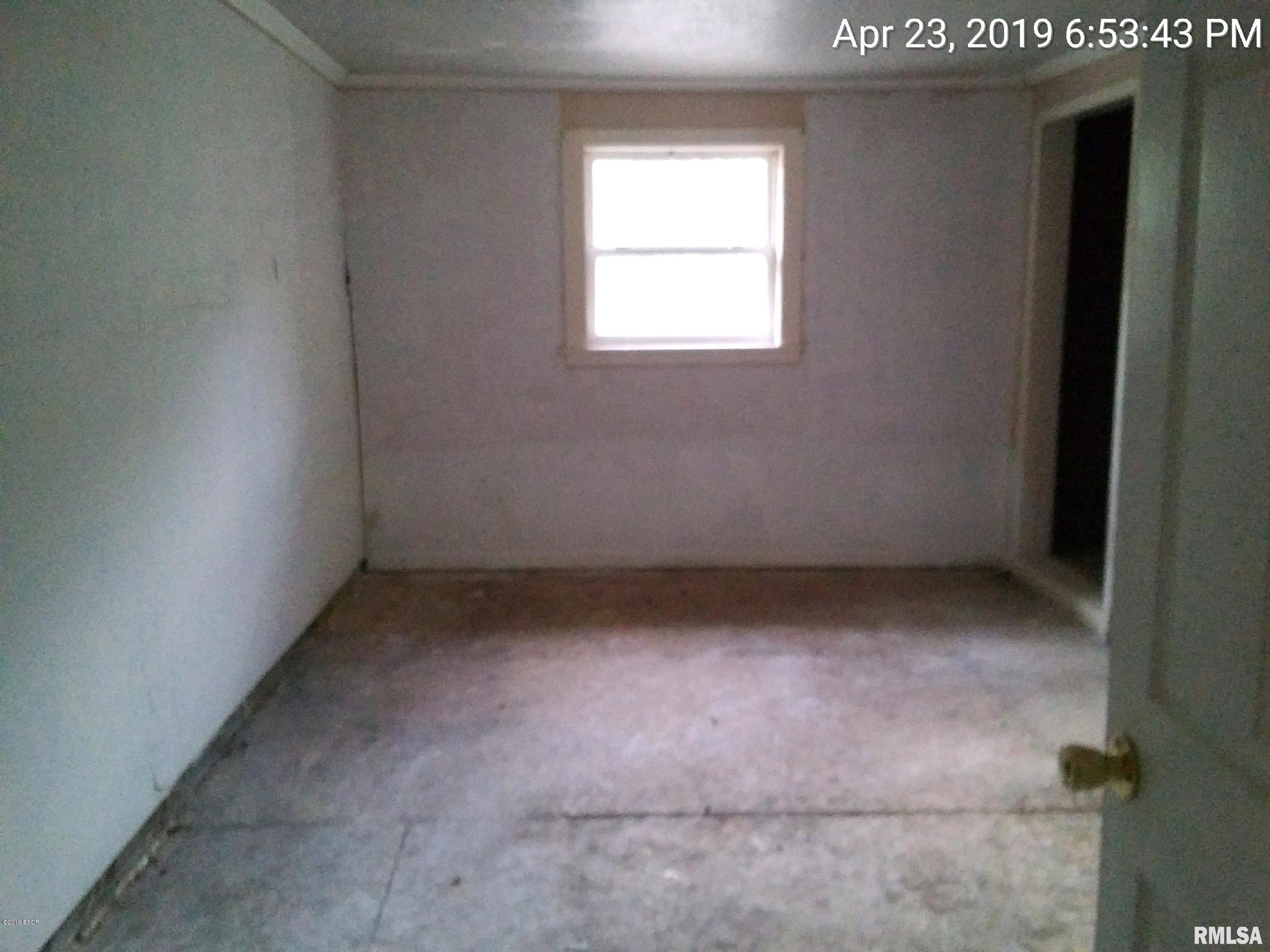 1405 Kratzinger Hollow Road Cobden, IL 62920 - Photo 12 of 42 Gallery Image 12