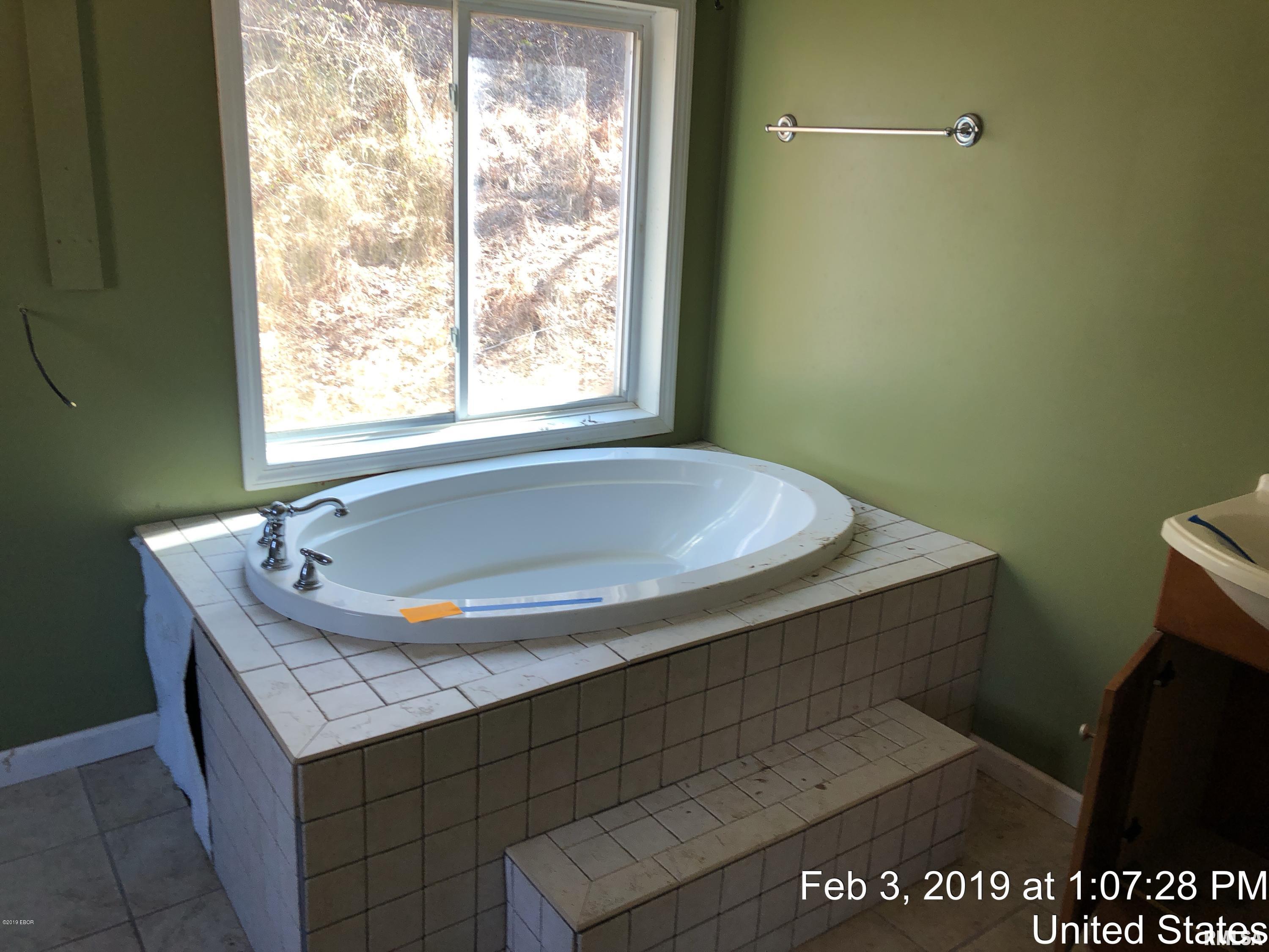 1405 Kratzinger Hollow Road Cobden, IL 62920 - Photo 21 of 42 Gallery Image 21