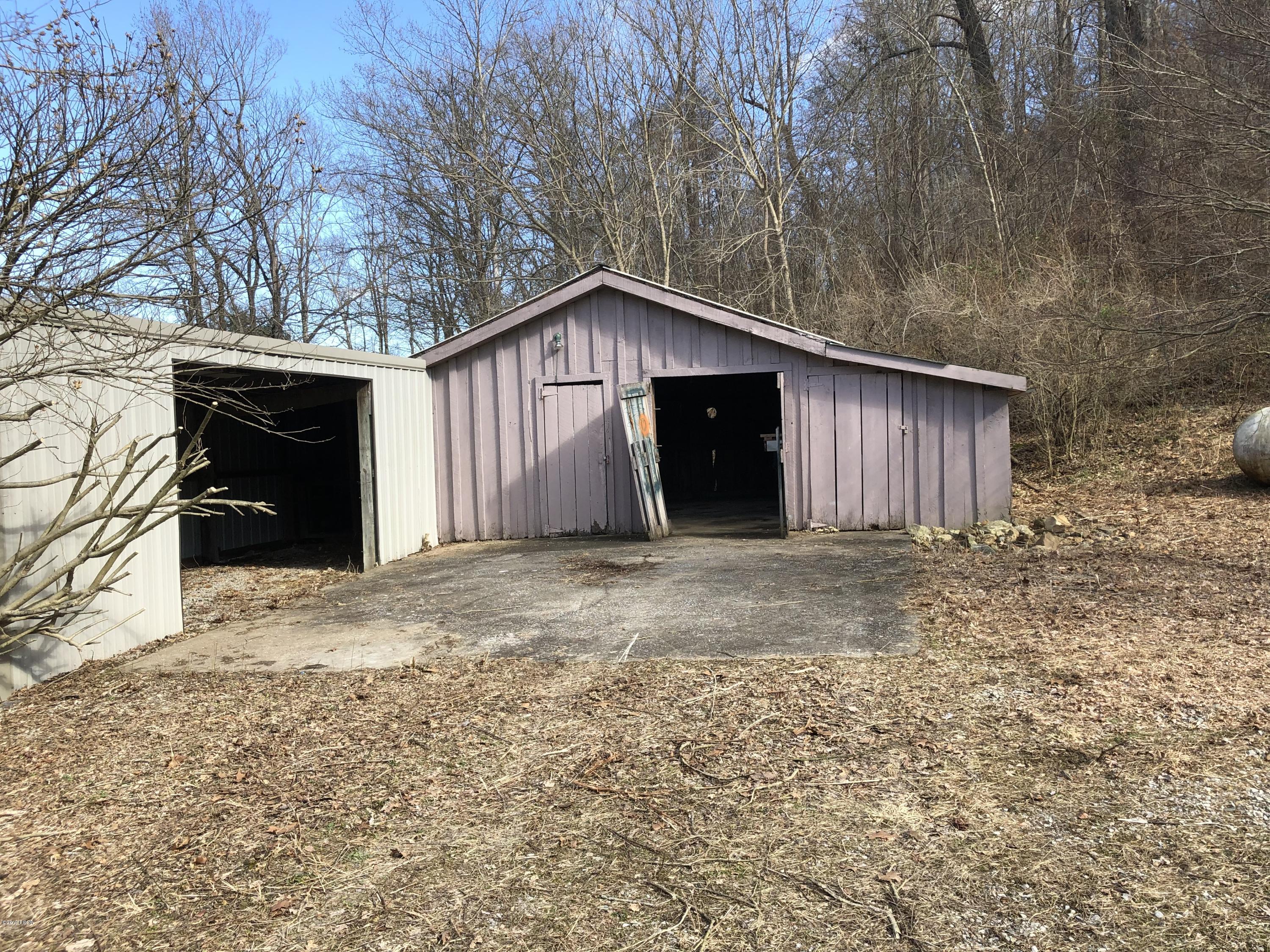 1405 Kratzinger Hollow Road Cobden, IL 62920 - Photo 24 of 42 Gallery Image 24