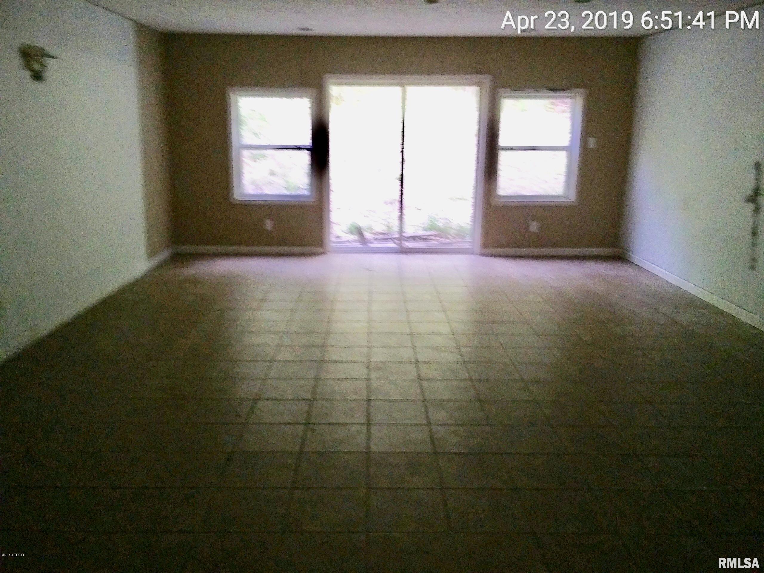 1405 Kratzinger Hollow Road Cobden, IL 62920 - Photo 6 of 42 Gallery Image 6