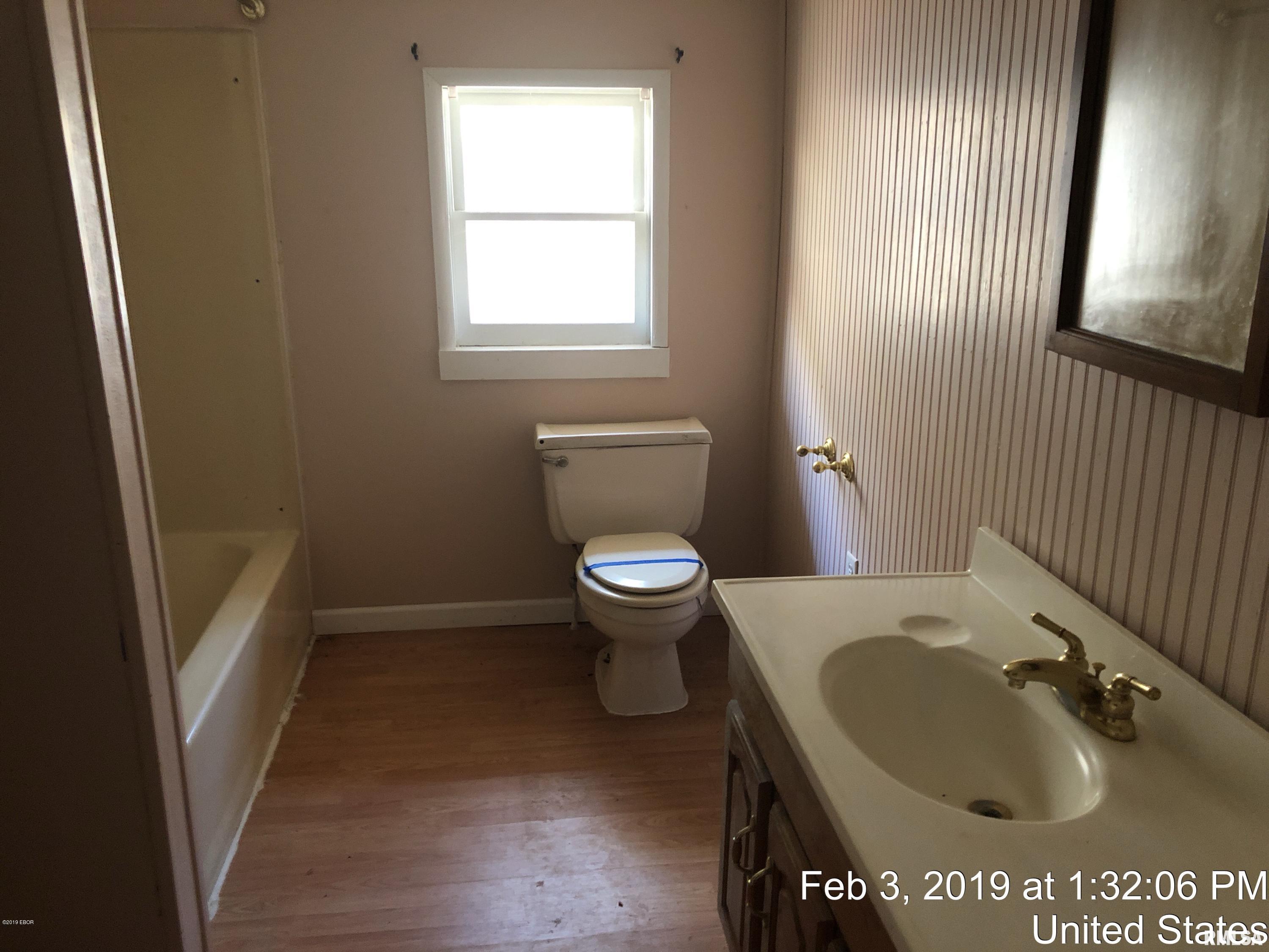 1405 Kratzinger Hollow Road Cobden, IL 62920 - Photo 9 of 42 Gallery Image 9