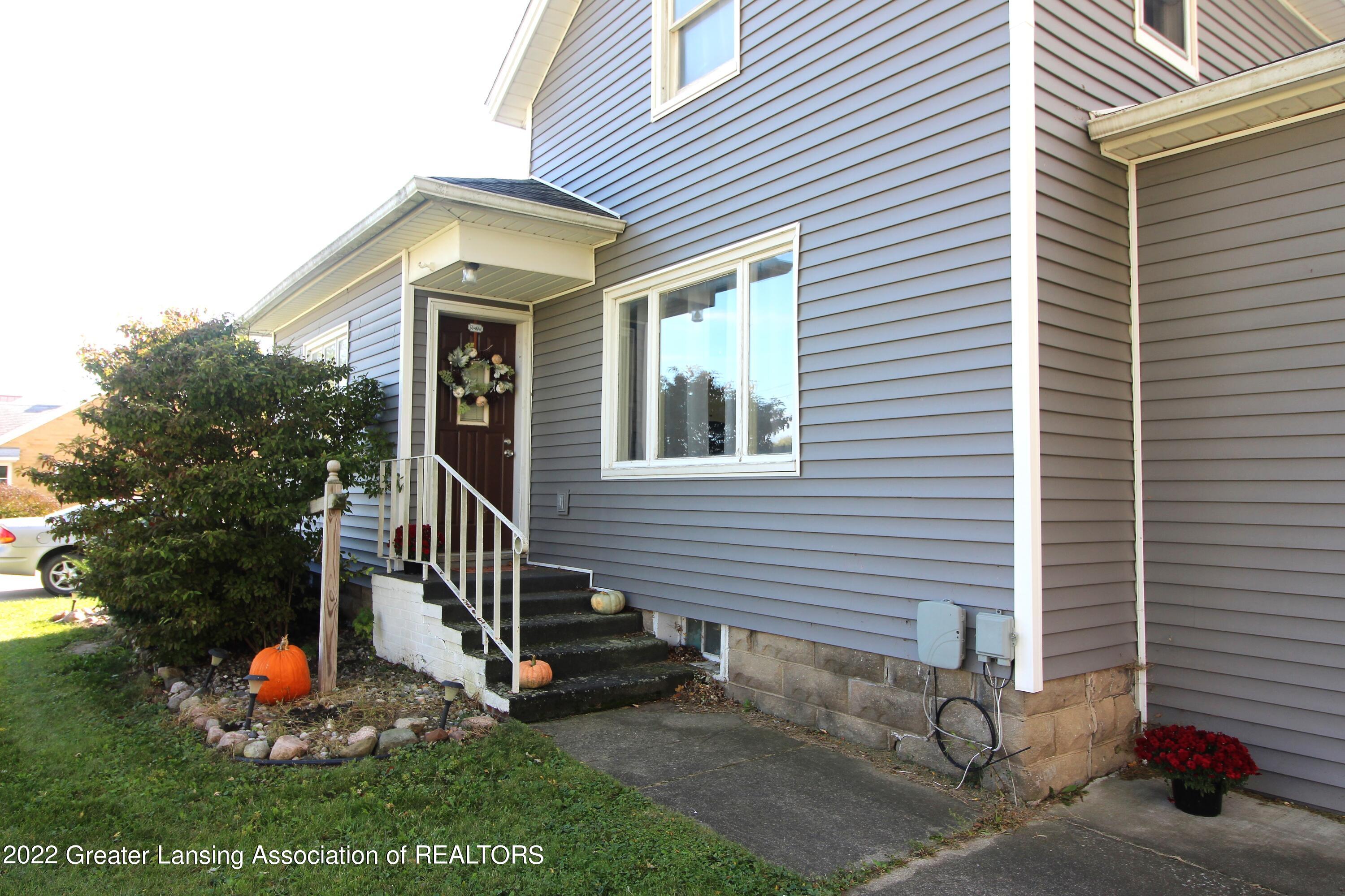 352 North Maple Street Fowler, MI 48835 - Photo 2 of 25 IMG_4094