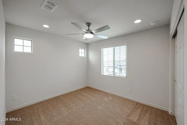 $2,300 | 9037 West Luke Avenue, Glendale, AZ 85305