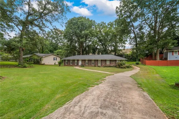 $4,500 | 4839 Lehigh Drive, Douglasville, GA 30135