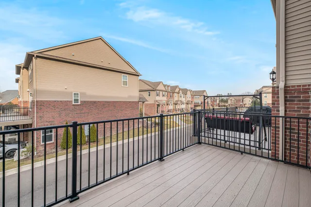 $2,900 | 329 Glenhurst Boulevard, Rochester Hills, MI 48307