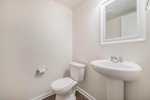 $2,850 | 329 Glenhurst Boulevard, Rochester Hills, MI 48307