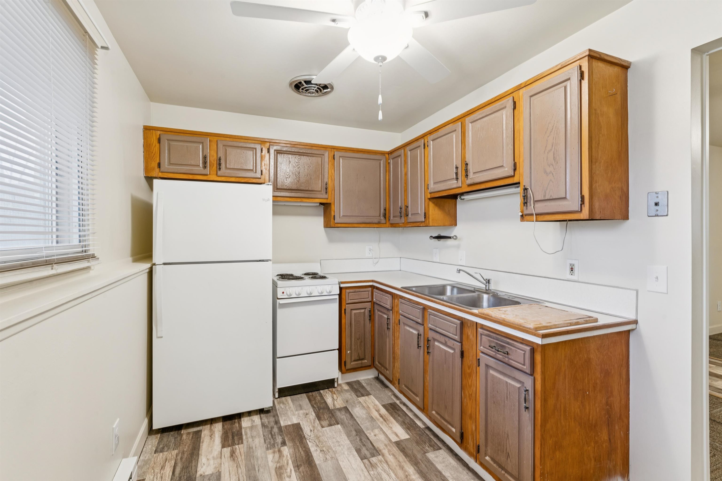 3377 West Vienna Road, Unit E Clio, MI 48420 - Photo 10 of 18