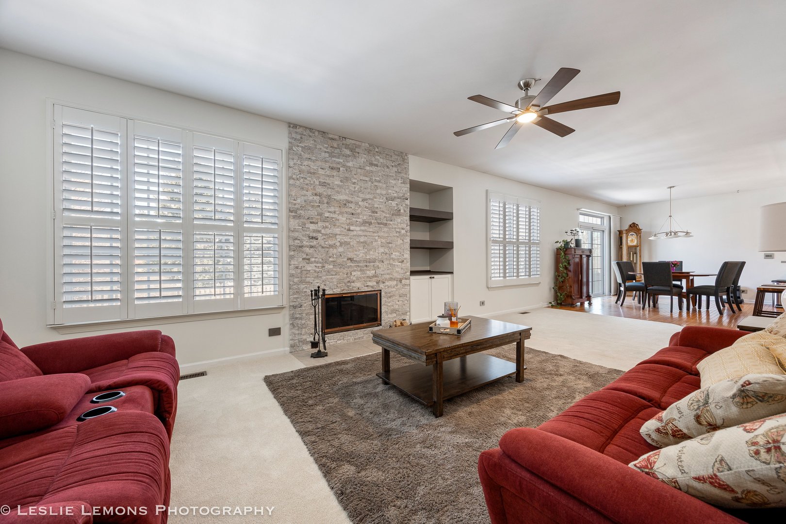 526 Windett Lane Geneva, IL 60134 - Photo 11 of 38 a living room with furniture and a fireplace