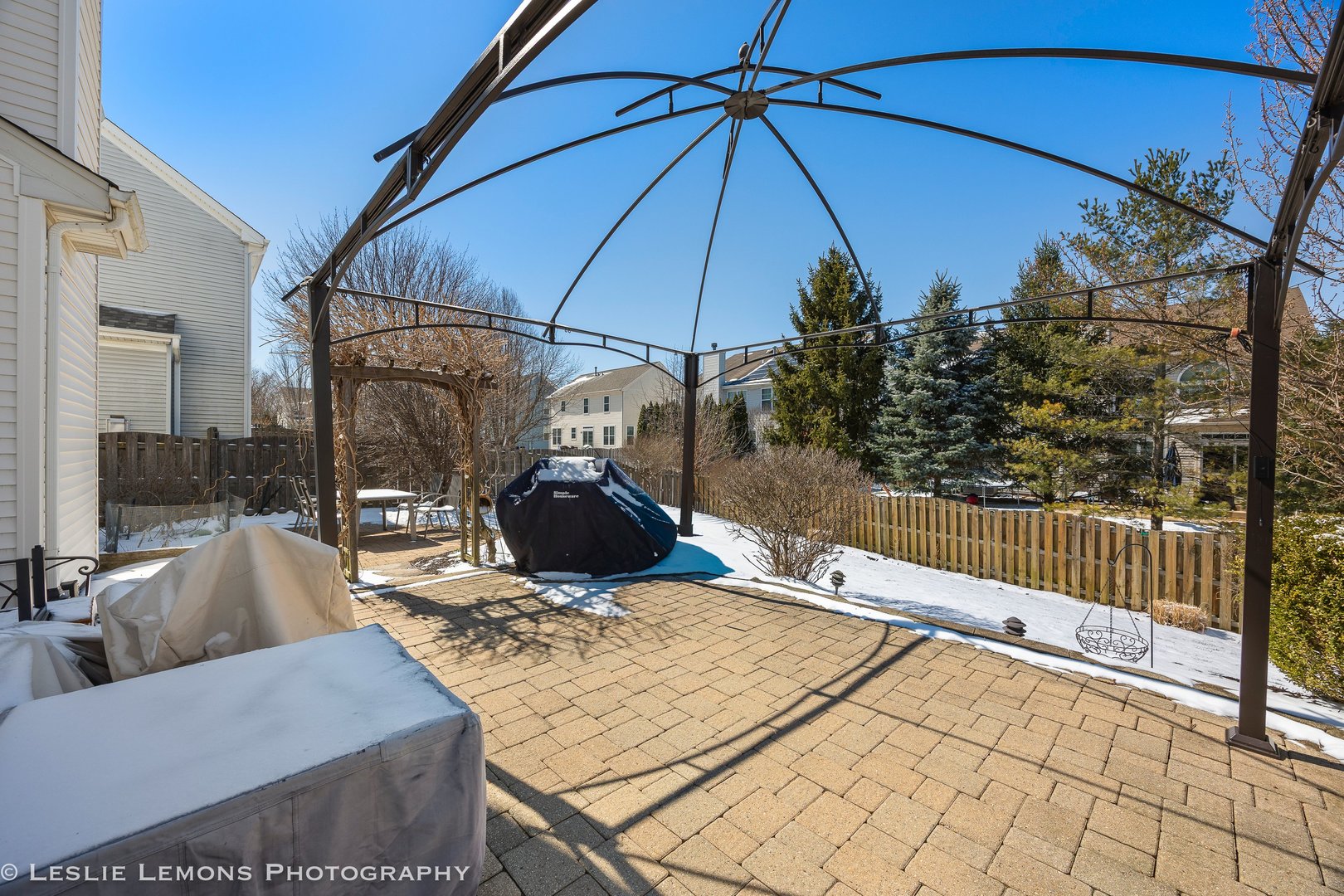 526 Windett Lane Geneva, IL 60134 - Photo 29 of 38 a view of a terrace