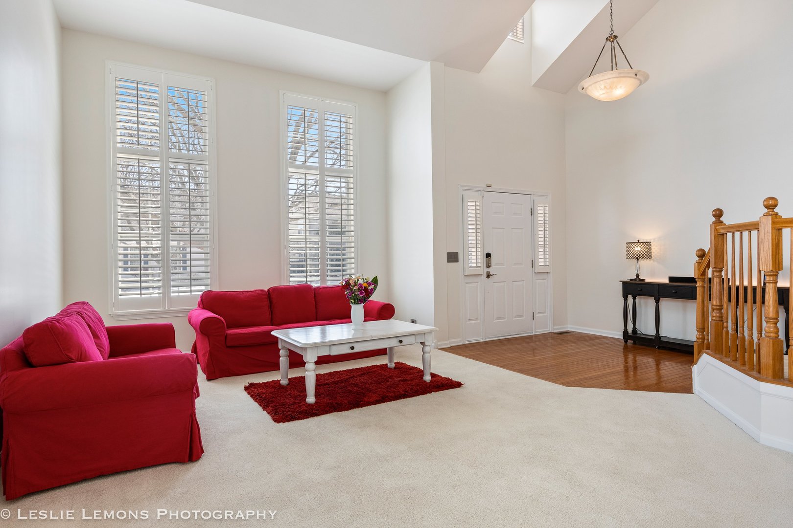 526 Windett Lane Geneva, IL 60134 - Photo 4 of 38 a living room with furniture and a windows