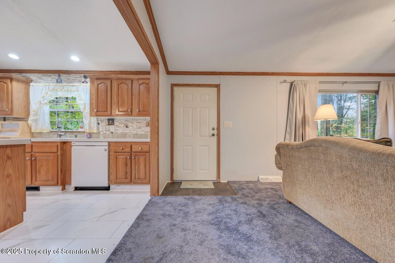 2 Madison Moscow, PA 18444 - Photo 22 of 52 2 Madison Est 07 Large