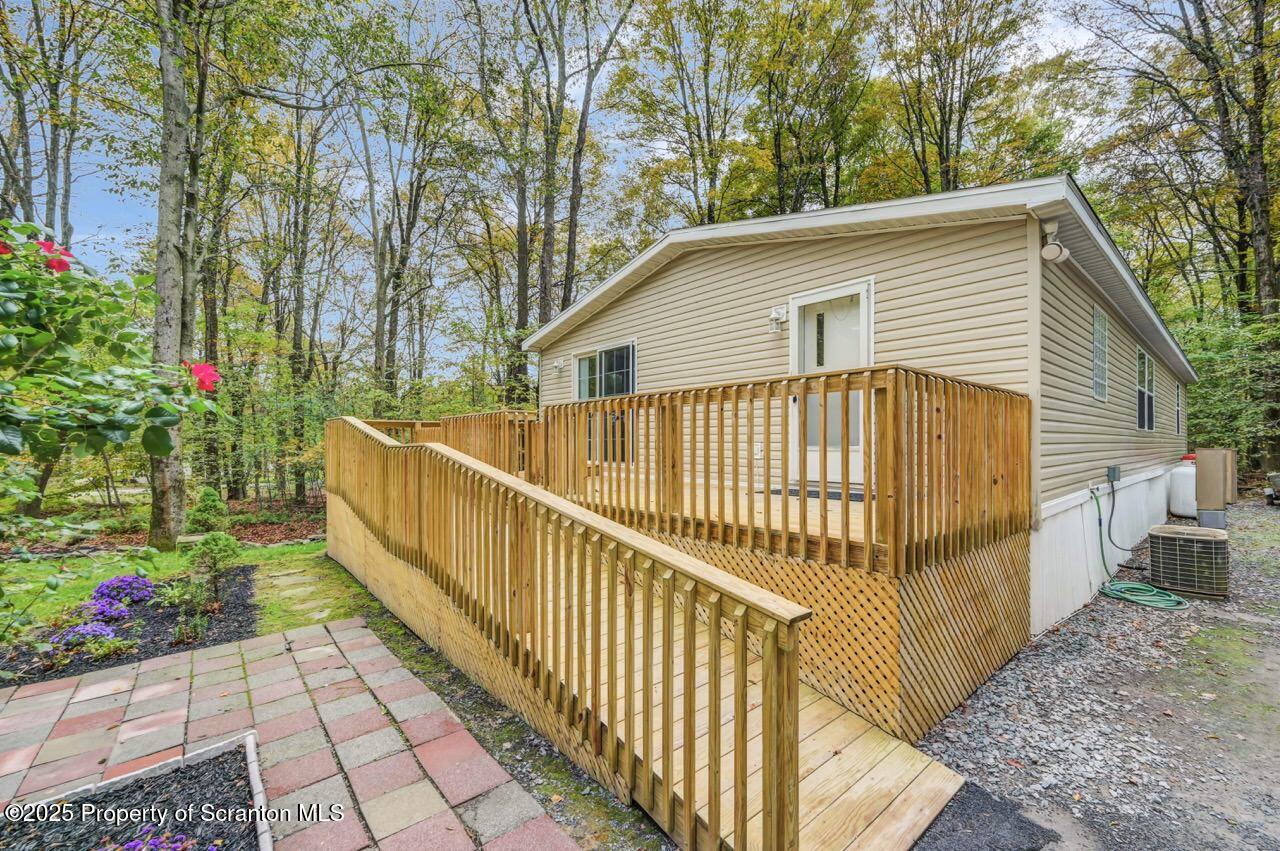 2 Madison Moscow, PA 18444 - Photo 47 of 52 2 Madison Est 46 Large