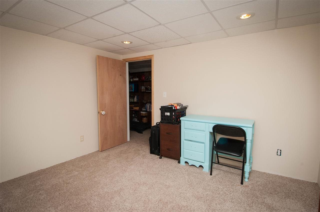 8002 East Bobe Road Bruceville, IN 47516 - Photo 9 of 14 Gallery Image 9