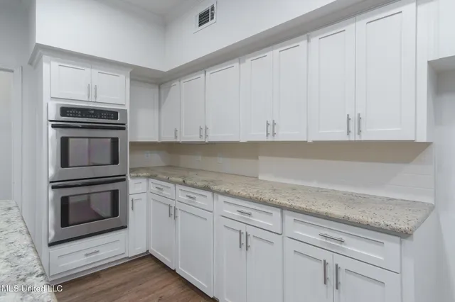 $469,900 | 211 Greenwood Place, Hattiesburg, MS 39402