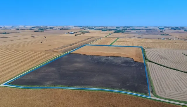 $995,000 | 6754 590th Avenue, Wells, MN 56097