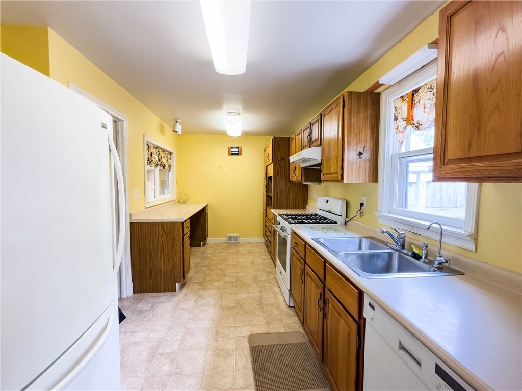 9749 East 900th Road Paris, IL 61944 - Photo 13 of 46 Gallery Image 13