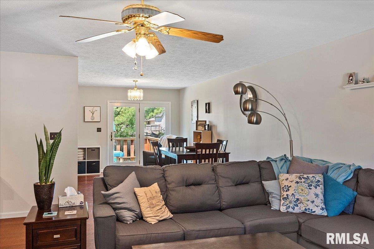 205 Appomattox Drive Springfield, IL 62711 - Photo 11 of 34