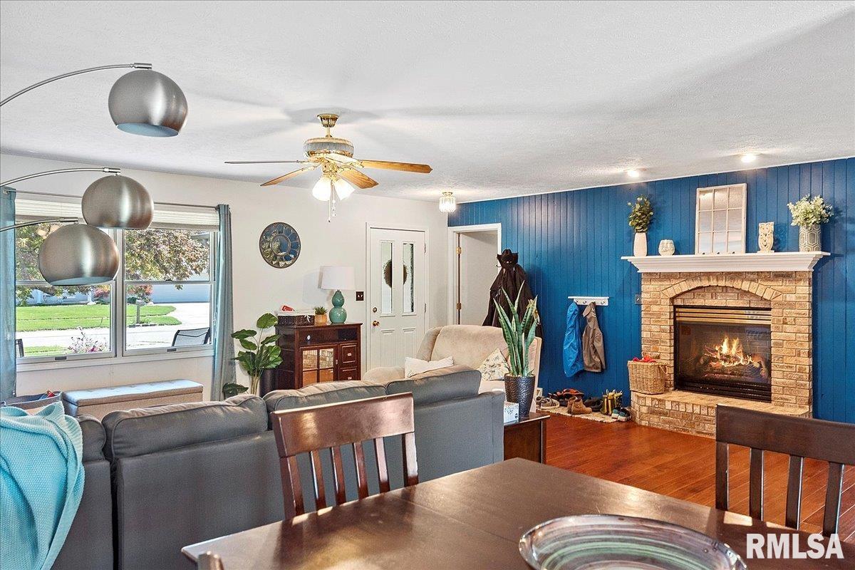 205 Appomattox Drive Springfield, IL 62711 - Photo 8 of 34