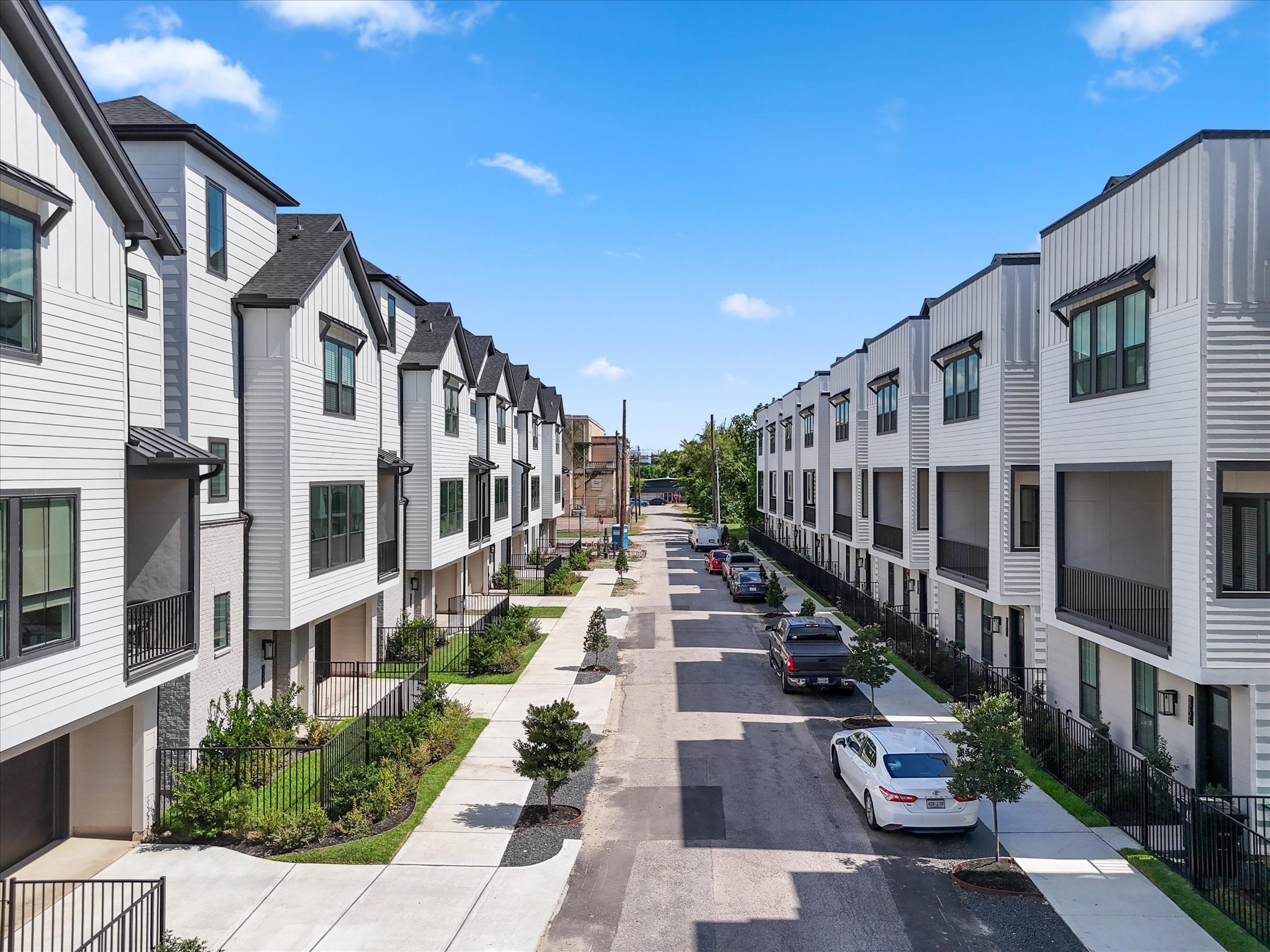 2214 Dennis Street Houston, TX 77004 - Photo 4 of 33